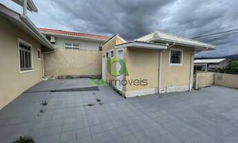 Imagem 4: Casa de 3 quartos com uma suite no bairro Real Parque São José Sc