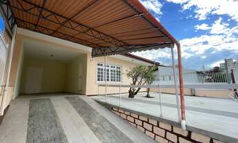 Imagem 2: Casa com 04 dormitórios para alugar no Jardim Atlântico!