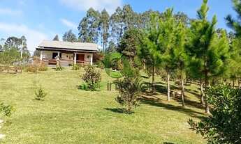 Imagem 4: Chácara à venda em Anitápolis-SC: Casa rústica com 1 quarto, 2 salas e vista deslumbrante!