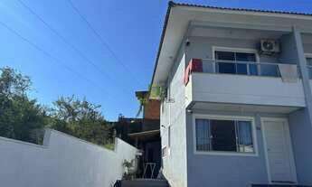 Imagem 2: SOBRADO 02 DORMITÓRIOS COM AMPLO QUINTAL EM PALHOÇA!