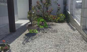 Imagem 4: Imperdível casa com 3 quartos no Bairro Bela Vista em São José-SC: 1 sala, 2 banheiros, 1