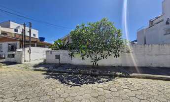 Imagem 5: Terreno com Casa de Madeira e Edícula em Barreiros São José SC