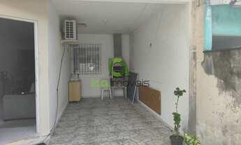 Imagem 2: Casa para venda em Potecas com 2 dormitórios, sala, banheiro espaçoso e vaga de garagem