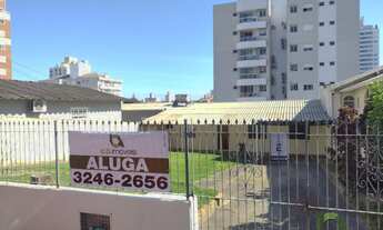 Imagem: CASA COM AMPLO QUINTAL PARA LOCAÇÃO EM