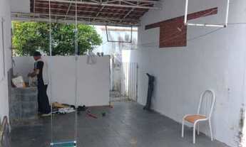 Imagem 2: Casa de rua - / Residencial / Vila Caio Junqueira