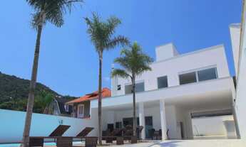 Imagem 2: CASA ALTO PADÃO COM LINDA PISCINA NO BAIRRO DA BARRA EM BALNEÁRIO CAMBORIÚ