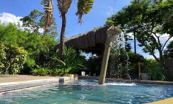 Imagem 2: Esta deslumbrante residência está disponível por apenas R$ 1.600.000,00 e oferece todo o c