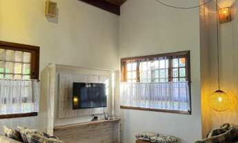 Imagem 4: Esta deslumbrante residência está disponível por apenas R$ 1.600.000,00 e oferece todo o c