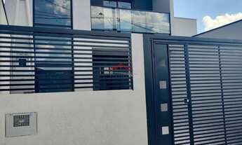 Imagem: Sobrado à venda com 3 quartos, 157m²