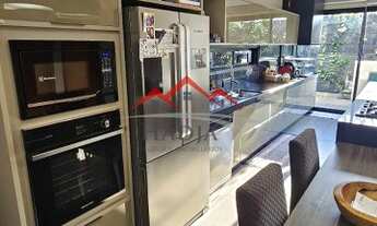 Imagem 2: Casa em Condomínio à Venda em Jundiaí-SP - 3 Quartos, 1 Suíte, 2 Salas, 3 Banheiros, 2 Vag