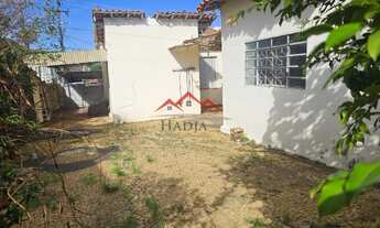 Imagem 5: Casa Térrea com Amplo Terreno e ótima localização à Venda no Jardim Chapadão