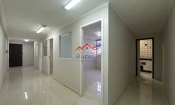 Imagem: Sala comercial à venda no 2º andar do