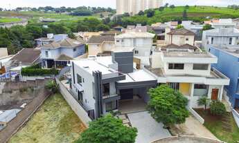 Imagem 3: Casa à Venda no Condomínio Residencial Canterville em Valinhos - SP