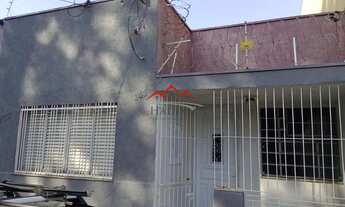 Imagem: Casa à venda na Rua Francisco Morato, Vila