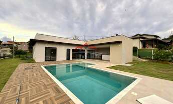 Imagem: Casa nova à venda em condomínio fechado