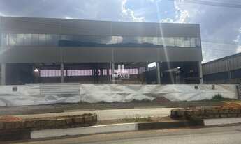 Imagem 3: Aluguel de Galpão Industrial de Alto Padrão no Centro de Jarinu-SP: 1 Sala, 3 Banheiros, 2