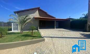 Imagem: RANCHO NO CONDOMINIO VILLAGIO COLOMBO EM