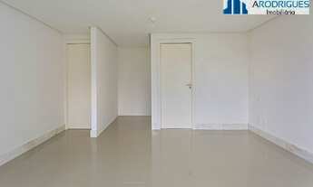 Imagem 4: Csa à Venda em Alphaville I, Salvador, excelente localização, com área de preservação quas