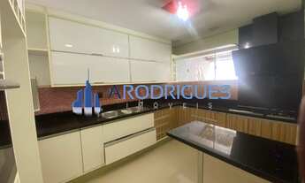 Imagem 6: Casa em Condomínio de Luxo em Buraquinho, Lauro de Freitas-BA: 5 Quartos, 3 Suítes, 270m²