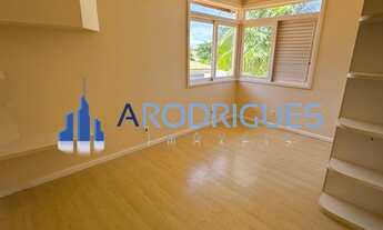 Imagem 7: Venda de Casa de Luxo em Vilas do Atlântico, 4 quartos, 3 suítes, 2 salas, 4 banheiros, 4