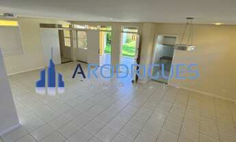 Imagem 3: Venda de Casa de Luxo em Vilas do Atlântico, 4 quartos, 3 suítes, 2 salas, 4 banheiros, 4