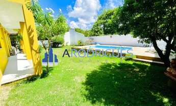 Imagem 2: Casa em Condomínio de Alto Padrão em Jaguaribe, Salvador-BA: 6 Quartos, 2 Suítes, 3 Salas