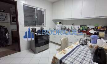 Imagem 4: LAURO DE FREITAS: Casa em Pitangueiras com 4 quartos, 4 suítes, 1 sala, 5 banheiros, 2 vag