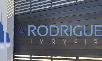 Imagem: Casa duplex de alto padrão em Buraquinho