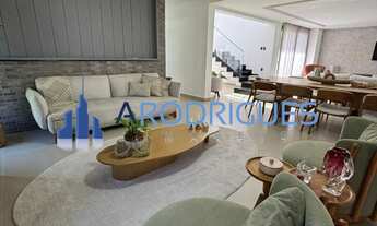 Imagem: Luxuosa Casa Duplex em Condomínio - 4 Quartos