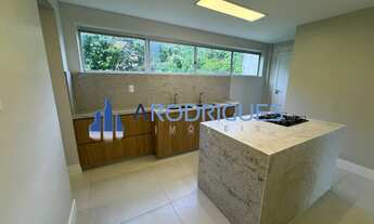 Imagem 2: Apartamento à Venda em Ondina: 3 quartos, 1 suíte, 2 salas, 3 banheiros, 2 vagas, 110m²