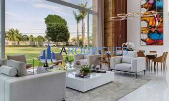 Imagem 1: Imponente Casa de Luxo em Condomínio com 5 Quartos e 5 Suítes na Cidade de Salvador - Bair