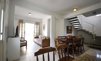 Imagem 4: Casa duplex na quadra do mar com vista privilegiada! 3 dormitórios, 2 banheiros, 2 vagas d