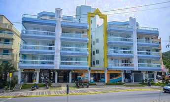 Imagem 2: Apartamento com vista para o mar, 3 dormitórios, na Av. principal de Bombas a 50 m da prai