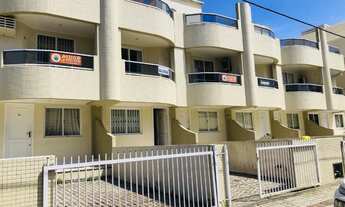 Imagem: Sobrado na praia de Bombas!