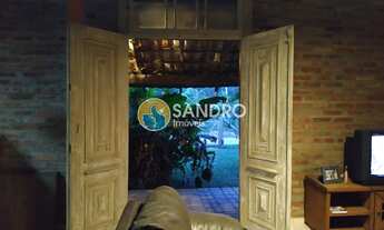 Imagem 3: Casa com Piscina e Pátio Amplo à Venda no Mariscal, Bombinhas/SC!