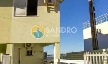 Imagem 2: Duplex a beira-mar! 1 dormitório c/ cama de casal e solteiro, 1º e 2º piso com ar-condicio