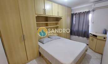 Imagem 7: Apto Duplex, com Piscina, a poucos metros da Praia de Bombas. Localizada no início da prai