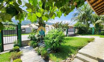 Imagem 5: Ampla casa de esquina a venda - com piscina e mezanino