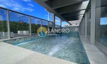 Imagem: Flat à Venda em Bombas - Prédio com Piscina