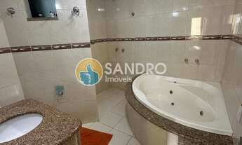 Imagem 2: Apartamento Duplex com Vista Mar à Venda em Bombinhas ? 3 Dormitórios e Jacuzzi Privativa