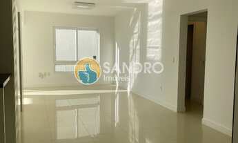 Imagem 3: Apartamento Beira-Mar com 3 Suítes à Venda em Bombas - Vista Mar e 3 Vagas