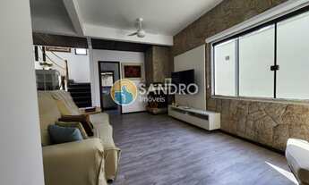 Imagem 5: Casa Mobiliada à Venda em Bombinhas-SC: 3 Quartos, 2 Banheiros, 3 Vagas, 180m²