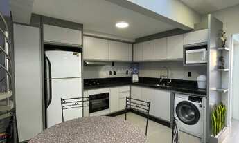 Imagem 5: Casa Beira-Mar com 4 Dormitórios à Venda em Bombinhas - Suíte, Acessibilidade e Churrasque