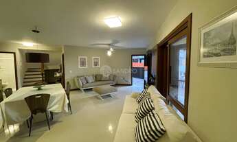 Imagem 6: Casa Pé na Areia à Venda no Centro de Bombinhas - 4 Dormitórios, Suíte e Acesso Direto ao