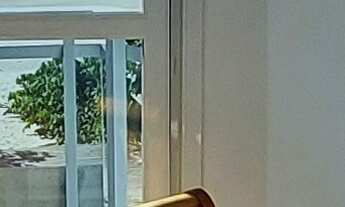 Imagem: Casa em frente ao mar com saída para o