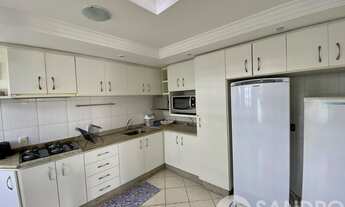 Imagem 3: Casa em frente ao mar com saída para o calçadão, praia de Bombas, Bombinhas-SC