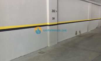 Imagem 6: Confortável apto com 02 suítes, localizado na praia de Bombas. Prédio com piscina