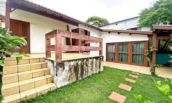 Imagem: CASA RESIDENCIAL OU COMERCIAL, LOCALIZADA