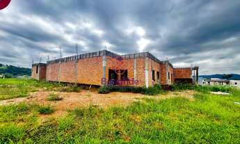 Imagem: CASA EM CONTRUÇÃO À VENDA, LOCALIZADO