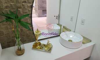 Imagem 7: CASA LOCALIZADA NO CONDOMÍNIO BRISAS JUNDIAÍ, NO BAIRRO JARDIM DAS SAMAMBAIAS, NA CIDADE D